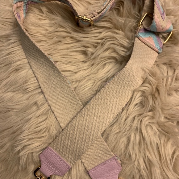 Patterned Strap - Picture 5 of 5